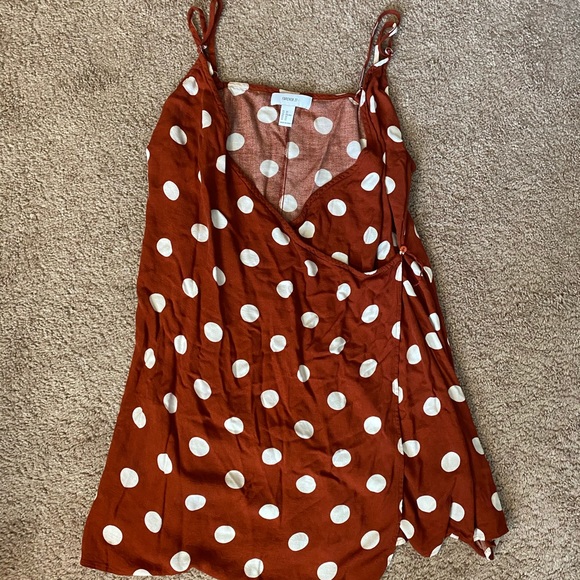 Forever 21 Tops - Forever 21 Wrap Tank Top